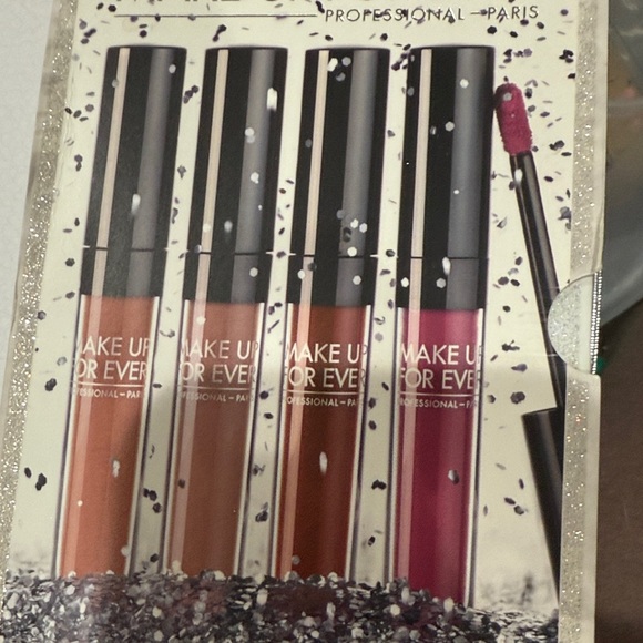 Makeup Forever Lipstick Collection - Brown, Red, Pink - Picture 3 of 3